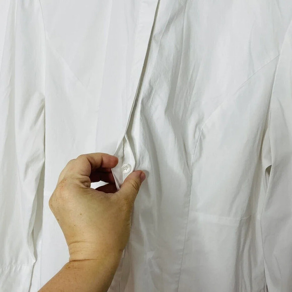 Chicos Button Up Shirt Womens Sz 3 Cut-Out White Minimalist Business Casual - Picture 2 of 12